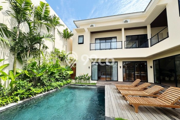 Rumah Elit LB 240m2 Siap Pakai Desain Elegan di Sanur, Denpasar Rumah Elit LB 240m2 Siap Pakai Desain Elegan di Sanur, Denpasar