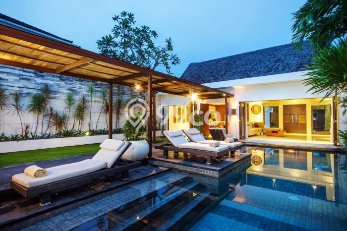 Hunian Super Mewah dengan Akses Paling Strategis di Seminyak, Badung Hunian Super Mewah dengan Akses Paling Strategis di Seminyak, Badung