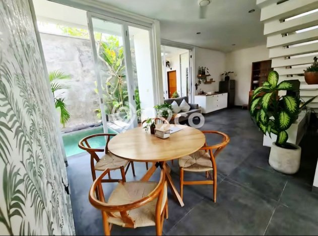 Jual Rumah Luas Elegan Dengan View Cantik di Seminyak, Badung Jual Rumah Luas Elegan Dengan View Cantik di Seminyak, Badung