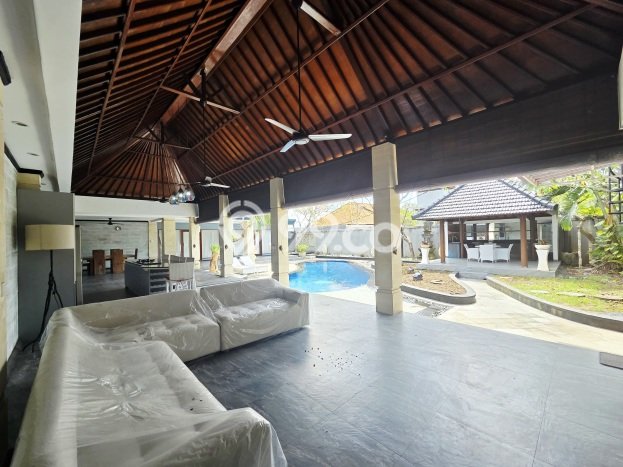 Ready to Use! Luxury House LT 530m2 Desain Modern di Sanur Ready to Use! Luxury House LT 530m2 Desain Modern di Sanur