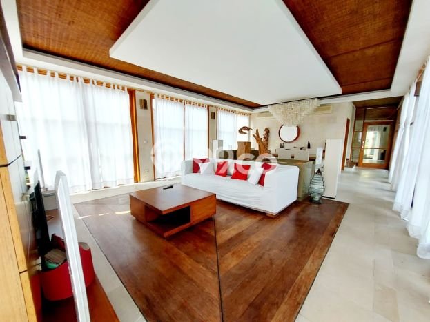Rumah Luxury Modern Tanpa Renovasi di Seminyak Badung Rumah Luxury Modern Tanpa Renovasi di Seminyak Badung