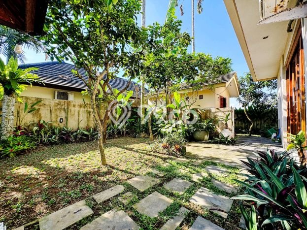 Rumah Luxury Modern Siap Huni di canggu Badung Rumah Luxury Modern Siap Huni di canggu Badung