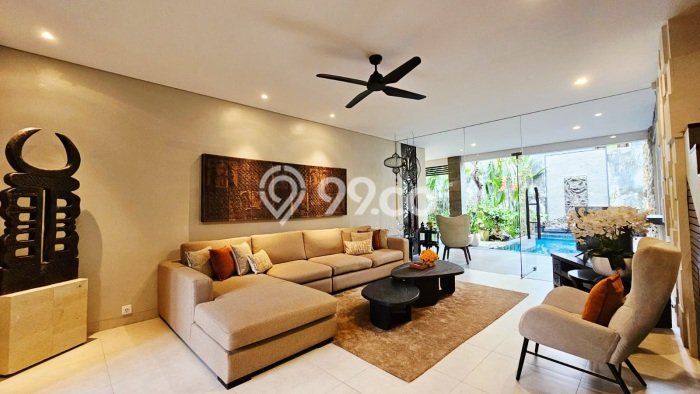 Rumah Mewah LB 200m2 Siap Pakai Desain Elegan di Sanur, Denpasar Rumah Mewah LB 200m2 Siap Pakai Desain Elegan di Sanur, Denpasar