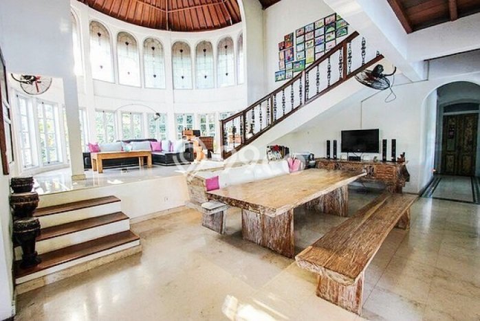 Rumah Luxury Modern Tanpa Renovasi di Umalas Badung Rumah Luxury Modern Tanpa Renovasi di Umalas Badung
