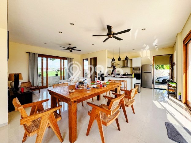 Rumah Luxury Modern Siap Huni di canggu Badung Rumah Luxury Modern Siap Huni di canggu Badung