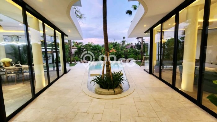 Jual Rumah Luas Megah Dengan View Cantik di Umalas, Badung Jual Rumah Luas Megah Dengan View Cantik di Umalas, Badung