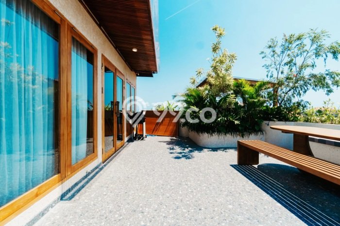 Rumah Elit LB 250m2 Siap Huni Desain Elegan di Kerobokan, Badung Rumah Elit LB 250m2 Siap Huni Desain Elegan di Kerobokan, Badung
