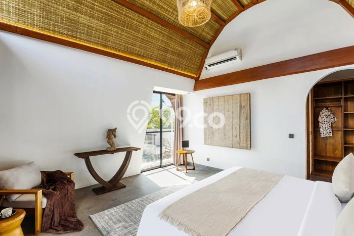 Hunian Mewah LB 300m2 Siap Huni Desain Elegan di Umalas, Badung Hunian Mewah LB 300m2 Siap Huni Desain Elegan di Umalas, Badung