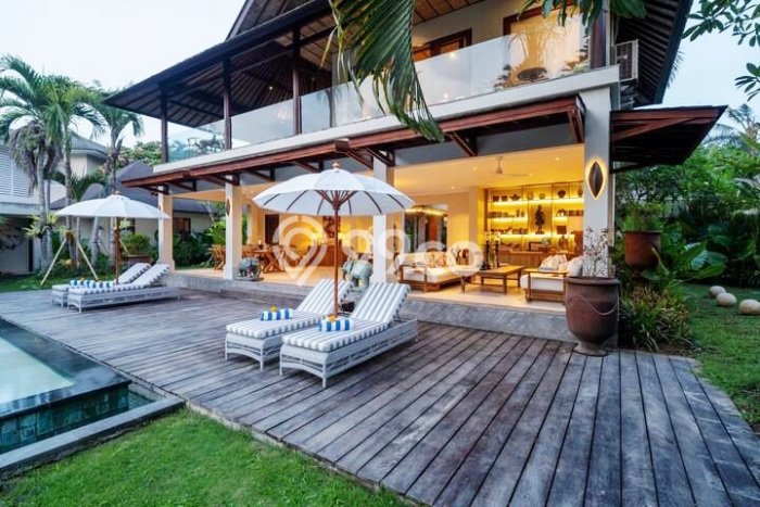Ready to Use! Premium House LT 1488m2 Desain Modern di Canggu Ready to Use! Premium House LT 1488m2 Desain Modern di Canggu