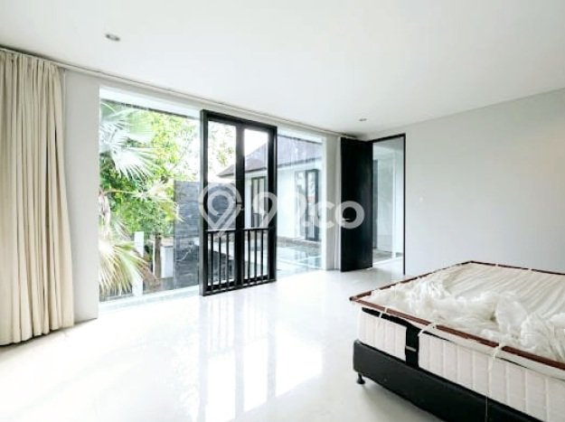 HARGA MENARIK! Vila di , Luas 1467m2m², Lingkungan Asri dan nyaman HARGA MENARIK! Vila di , Luas 1467m2m², Lingkungan Asri dan nyaman