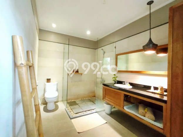 For Sale! Luxury House LT 436m2 Desain Elegan di Seminyak For Sale! Luxury House LT 436m2 Desain Elegan di Seminyak