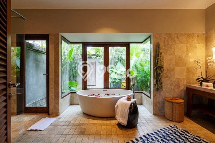 Ready to Use! Premium House LT 1488m2 Desain Modern di Canggu Ready to Use! Premium House LT 1488m2 Desain Modern di Canggu