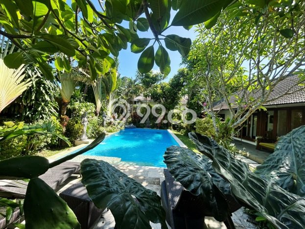 Jual Rumah Mewah Elegan Dengan View Cantik di Umalas, Badung Jual Rumah Mewah Elegan Dengan View Cantik di Umalas, Badung