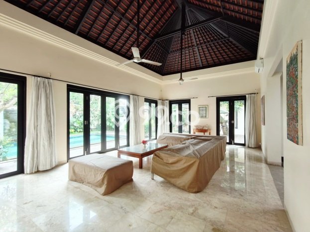 Ready to Use! Luxury House LT 800m2 Desain Modern di Sanur Ready to Use! Luxury House LT 800m2 Desain Modern di Sanur