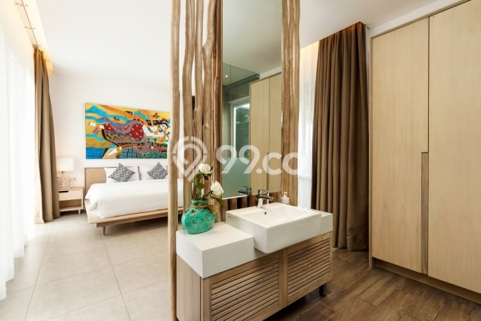 Ready to Use! Premium House LT 200m2 Desain Elegan di Seminyak Ready to Use! Premium House LT 200m2 Desain Elegan di Seminyak