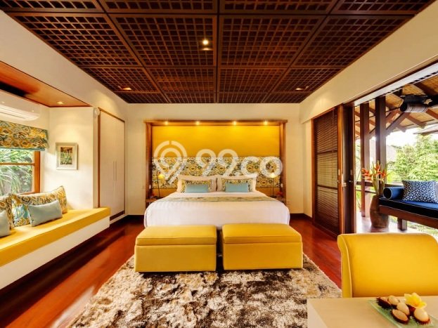 Jual Rumah Luas Elegan Dengan View Cantik di Seminyak, Badung Jual Rumah Luas Elegan Dengan View Cantik di Seminyak, Badung