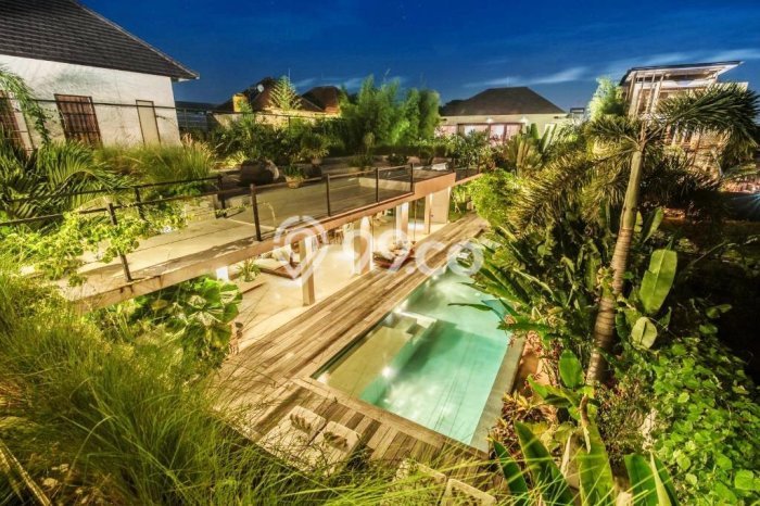 Jual Rumah Mewah Megah Dengan View Cantik di Umalas, Badung Jual Rumah Mewah Megah Dengan View Cantik di Umalas, Badung