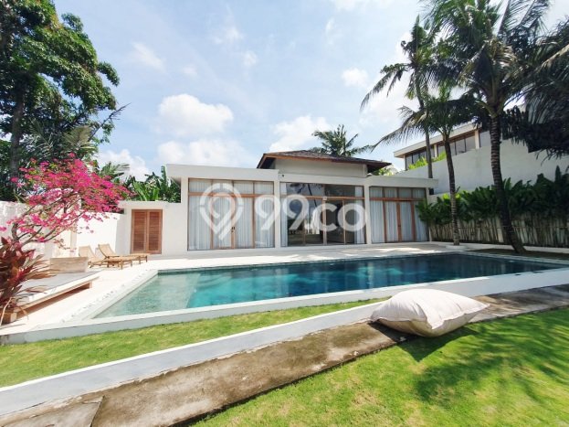 Rumah Luxury Modern Siap Huni di Canggu Badung Rumah Luxury Modern Siap Huni di Canggu Badung