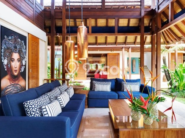 Jual Rumah Luas Elegan Dengan View Cantik di Seminyak, Badung Jual Rumah Luas Elegan Dengan View Cantik di Seminyak, Badung