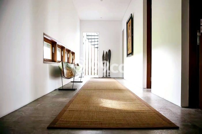 Vila Strategis Kawasan , Area 675m2m², Dekat ke berbagai fasilitas Vila Strategis Kawasan , Area 675m2m², Dekat ke berbagai fasilitas