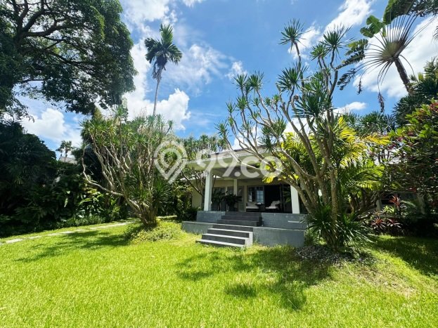 Dijual Rumah Mewah Megah Dengan View Cantik di canggu, Badung Dijual Rumah Mewah Megah Dengan View Cantik di canggu, Badung