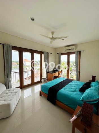 Rumah Luxury Modern Siap Huni di canggu Badung Rumah Luxury Modern Siap Huni di canggu Badung