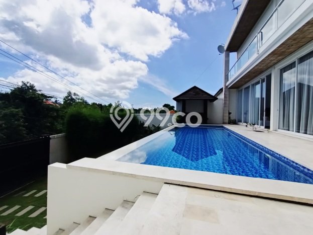 For Sale! Luxury House LT 500m2 Desain Elegan di Jimbaran For Sale! Luxury House LT 500m2 Desain Elegan di Jimbaran