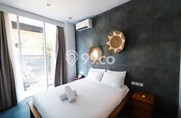 Jual Rumah Luas Elegan Dengan View Cantik di Seminyak, Badung Jual Rumah Luas Elegan Dengan View Cantik di Seminyak, Badung