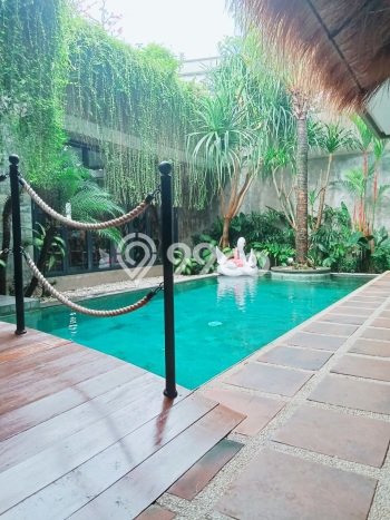 Rumah Mewah LB 485m2 Siap Pakai Desain Elegan di Umalas, Badung Rumah Mewah LB 485m2 Siap Pakai Desain Elegan di Umalas, Badung
