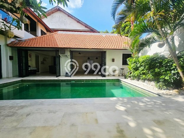 Rumah Luxury Modern Tanpa Renovasi di Umalas Badung Rumah Luxury Modern Tanpa Renovasi di Umalas Badung