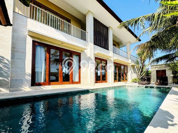 Rumah Luxury Modern Siap Huni di canggu Badung Rumah Luxury Modern Siap Huni di canggu Badung