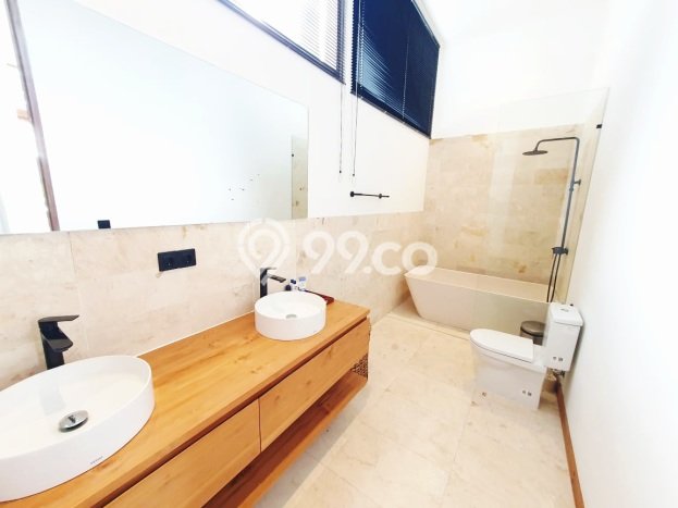 Rumah Luxury Modern Siap Huni di Canggu Badung Rumah Luxury Modern Siap Huni di Canggu Badung