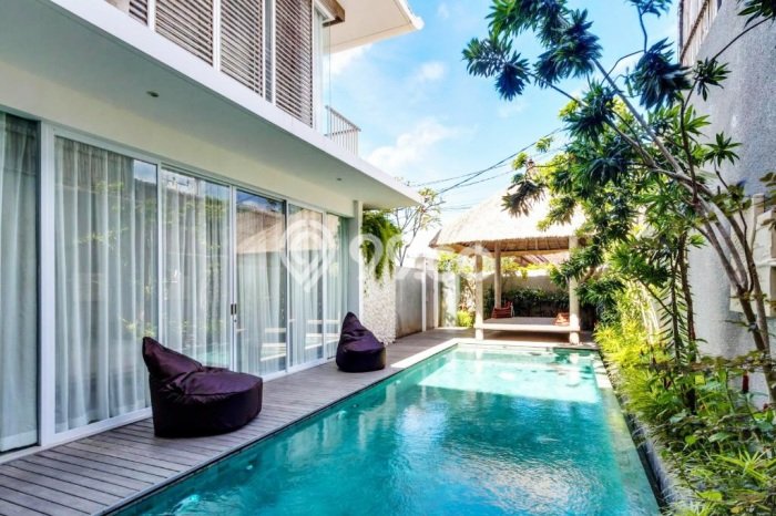 Ready to Use! Premium House LT 200m2 Desain Elegan di Seminyak Ready to Use! Premium House LT 200m2 Desain Elegan di Seminyak