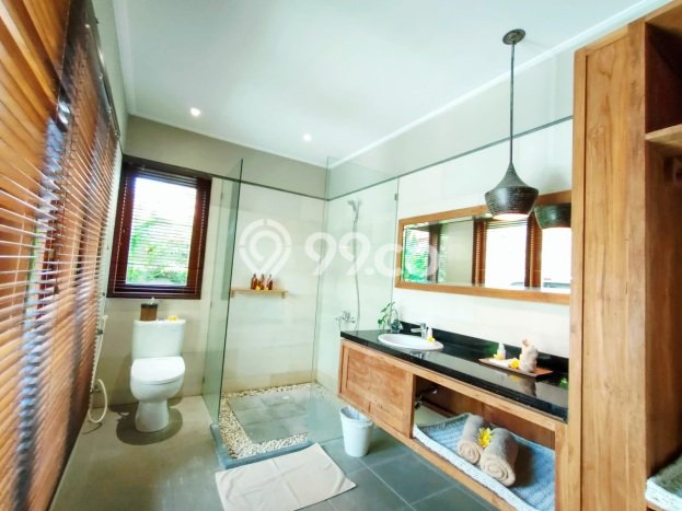 For Sale! Luxury House LT 436m2 Desain Elegan di Seminyak For Sale! Luxury House LT 436m2 Desain Elegan di Seminyak