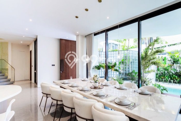 Dijual Rumah Mewah Megah Dengan View Cantik di Seminyak, Badung Dijual Rumah Mewah Megah Dengan View Cantik di Seminyak, Badung
