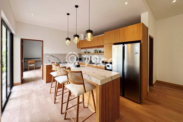 Rumah Elit LB 240m2 Siap Pakai Desain Elegan di Sanur, Denpasar Rumah Elit LB 240m2 Siap Pakai Desain Elegan di Sanur, Denpasar