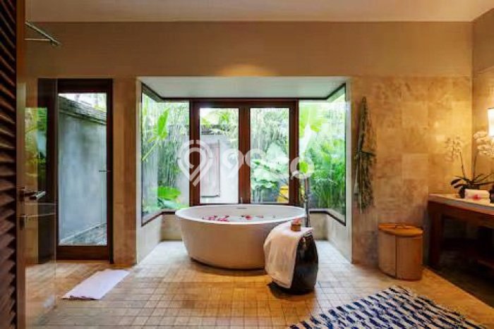 Ready to Use! Premium House LT 1488m2 Desain Modern di Canggu Ready to Use! Premium House LT 1488m2 Desain Modern di Canggu