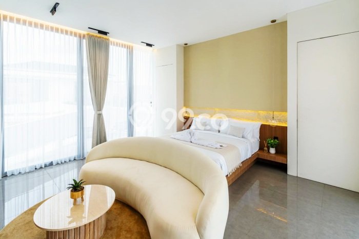 Dijual Rumah Mewah Megah Dengan View Cantik di Seminyak, Badung Dijual Rumah Mewah Megah Dengan View Cantik di Seminyak, Badung