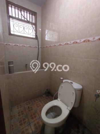 Disewakan segera hunian minimalis strategis 6 Kamar di Tebet, Jakarta Selatan Disewakan segera hunian minimalis strategis 6 Kamar di Tebet, Jakarta Selatan