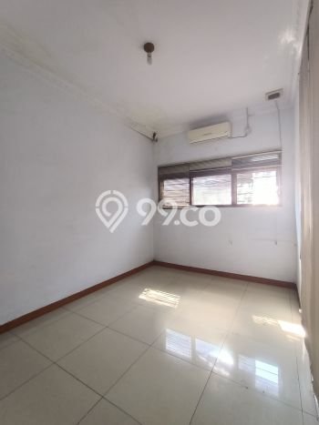 Disewakan segera hunian minimalis strategis 6 Kamar di Tebet, Jakarta Selatan Disewakan segera hunian minimalis strategis 6 Kamar di Tebet, Jakarta Selatan