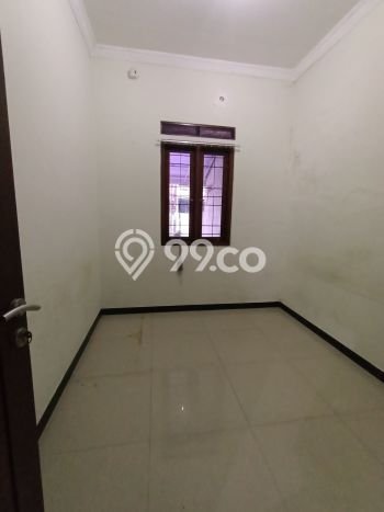 PILIHAN TEPAT! Rumah di Tebet, 3 KT, Akses Sekolah, LT 170m² Bangunan 150m² PILIHAN TEPAT! Rumah di Tebet, 3 KT, Akses Sekolah, LT 170m² Bangunan 150m²