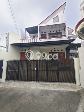 Disewakan Hunian Konsep Minimalis di Tebet Jakarta Selatan dengan 4 KT Disewakan Hunian Konsep Minimalis di Tebet Jakarta Selatan dengan 4 KT