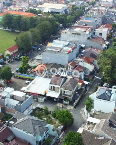 Siap Huni Rumah Mewah 3 Kamar di Tebet Dekat ke Mana Saja Siap Huni Rumah Mewah 3 Kamar di Tebet Dekat ke Mana Saja