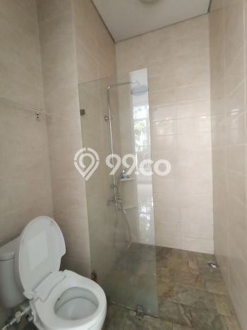 SPECIAL RATE! Rumah di Tebet, 3 KM, Area Sejuk, LT 135m² LB 200m² SPECIAL RATE! Rumah di Tebet, 3 KM, Area Sejuk, LT 135m² LB 200m²
