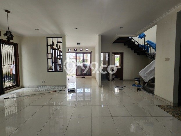 Disewakan Hunian Konsep Minimalis di Tebet Jakarta Selatan dengan 4 KT Disewakan Hunian Konsep Minimalis di Tebet Jakarta Selatan dengan 4 KT