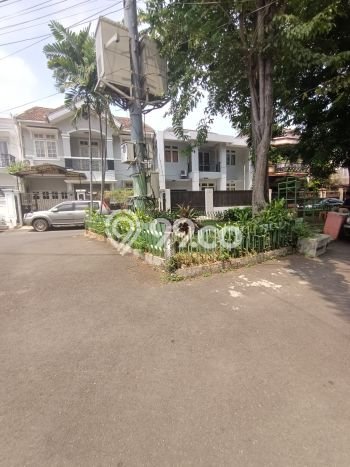 SPECIAL RATE! Rumah di Tebet, 3 KM, Area Sejuk, LT 135m² LB 200m² SPECIAL RATE! Rumah di Tebet, 3 KM, Area Sejuk, LT 135m² LB 200m²