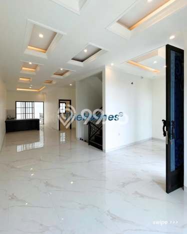 Ready to Use! Luxury House LT 140m2 Desain Elegan di Pejaten Ready to Use! Luxury House LT 140m2 Desain Elegan di Pejaten