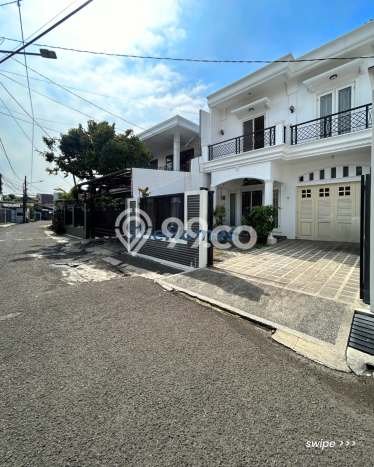 Dijual Rumah Mewah Elegan Dengan View Cantik di Pejaten, Jakarta Selatan Dijual Rumah Mewah Elegan Dengan View Cantik di Pejaten, Jakarta Selatan