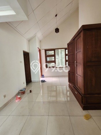 Disewakan Hunian Konsep Minimalis di Tebet Jakarta Selatan dengan 4 KT Disewakan Hunian Konsep Minimalis di Tebet Jakarta Selatan dengan 4 KT