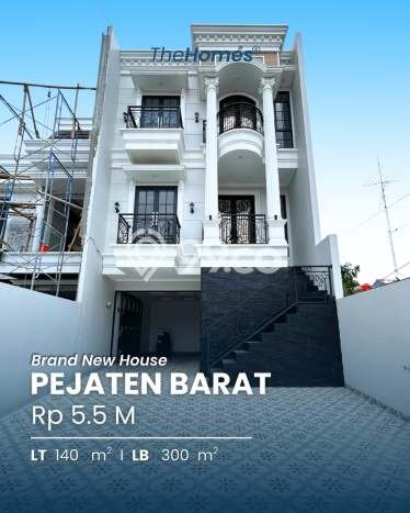 Ready to Use! Luxury House LT 140m2 Desain Elegan di Pejaten Ready to Use! Luxury House LT 140m2 Desain Elegan di Pejaten